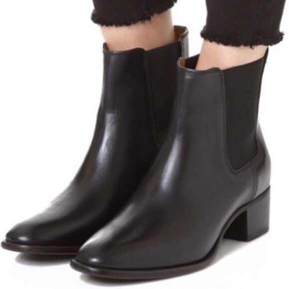Frye Shoes - Frye Dara Chelsea Black Leather  Boots Tan Leather Interior Topied Protect US 9B